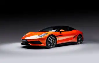 BYD priváža do Európy auto, ktoré chce s Ferrari vytrieť podlahu Denza Z