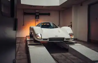 McLaren vytiahol z archívov auto, ktoré takmer nikto nepozná McLaren M6GT