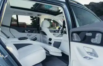 Mercedes-Maybach GLS 680 posúva luxus do absurdných detailov Mercedes-Maybach GLS 680