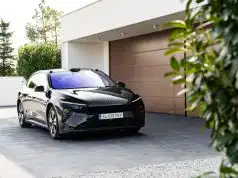 NIO ET7