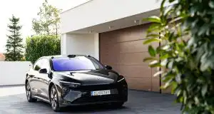 Andrej dal košom Tesle aj nemeckej prémii. Toto auto ho presvedčilo viac NIO ET7