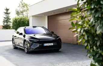 Andrej dal košom Tesle aj nemeckej prémii. Toto auto ho presvedčilo viac NIO ET7