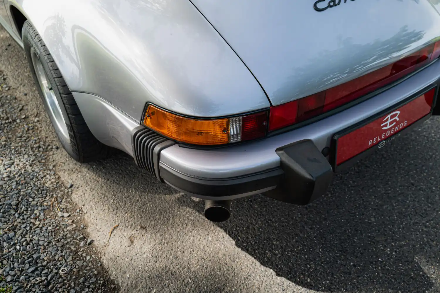 Porsche 911 Carrera 3.2 Jubilee Edition