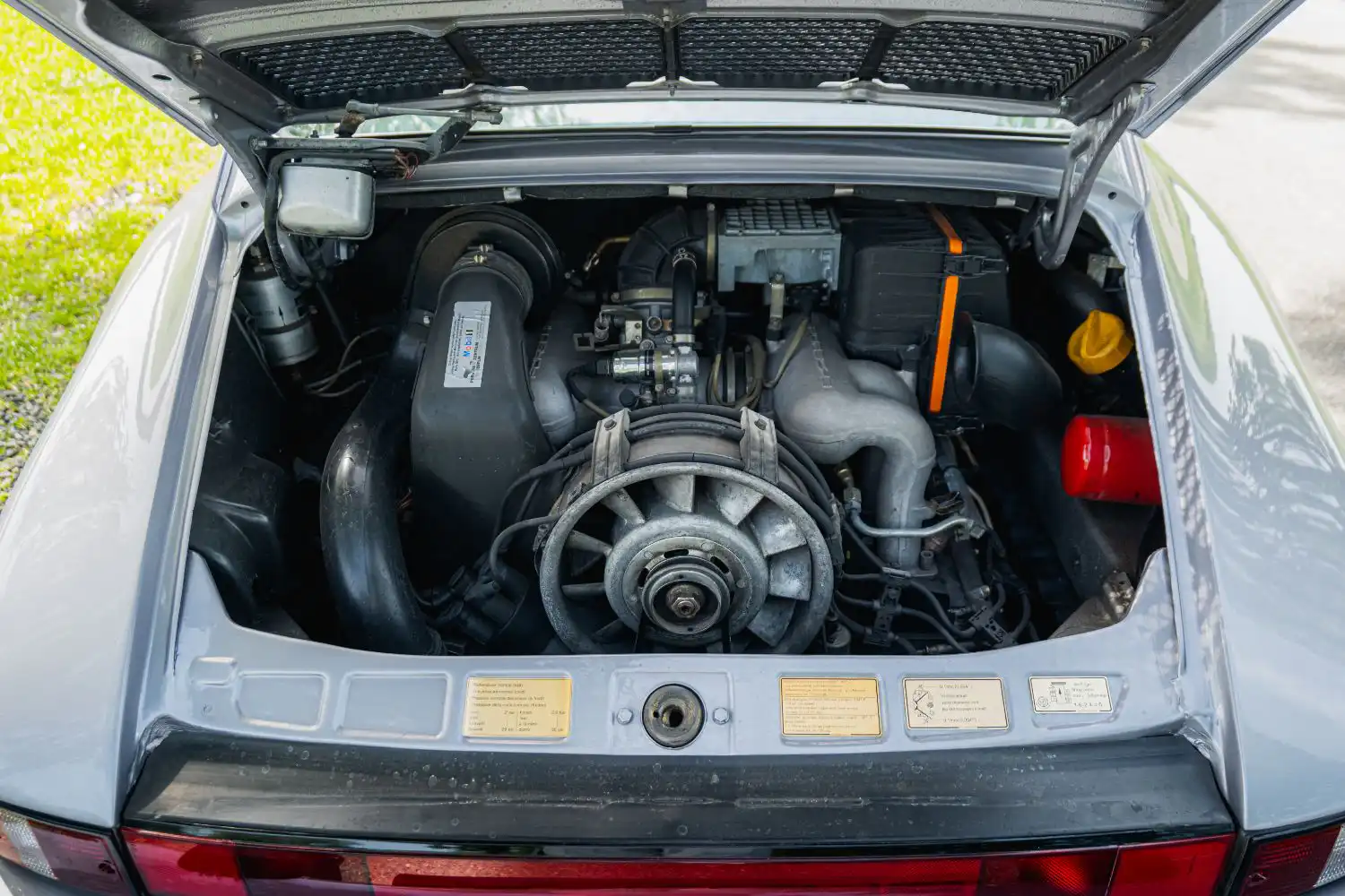Porsche 911 Carrera 3.2 Jubilee Edition