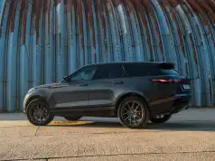 Range Rover zahodil všetko, čo ste poznali. Pripravuje najväčšiu zmenu za posledné roky Range Rover Velar