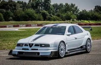 Nemci z nej kedysi plakali. Legenda DTM je späť, smie na bežné cesty