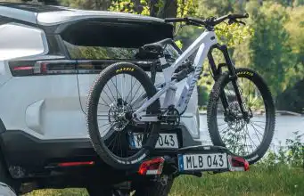 Bicykel naložíte bez námahy. Thule predstavilo jeden zo svojich najľahších nosičov nosič na bicykle Thule VeloLite