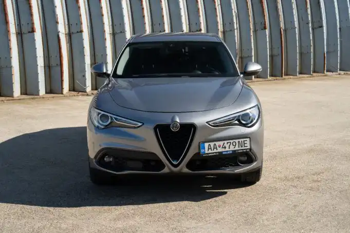 Alfa Romeo po 250 000 km: Výhodná kúpa alebo ekonomická samovražda? Alfa Romeo Stelvio