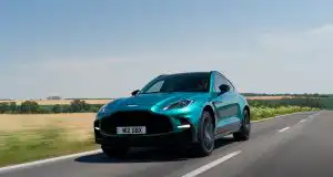 Aston Martin DBX S