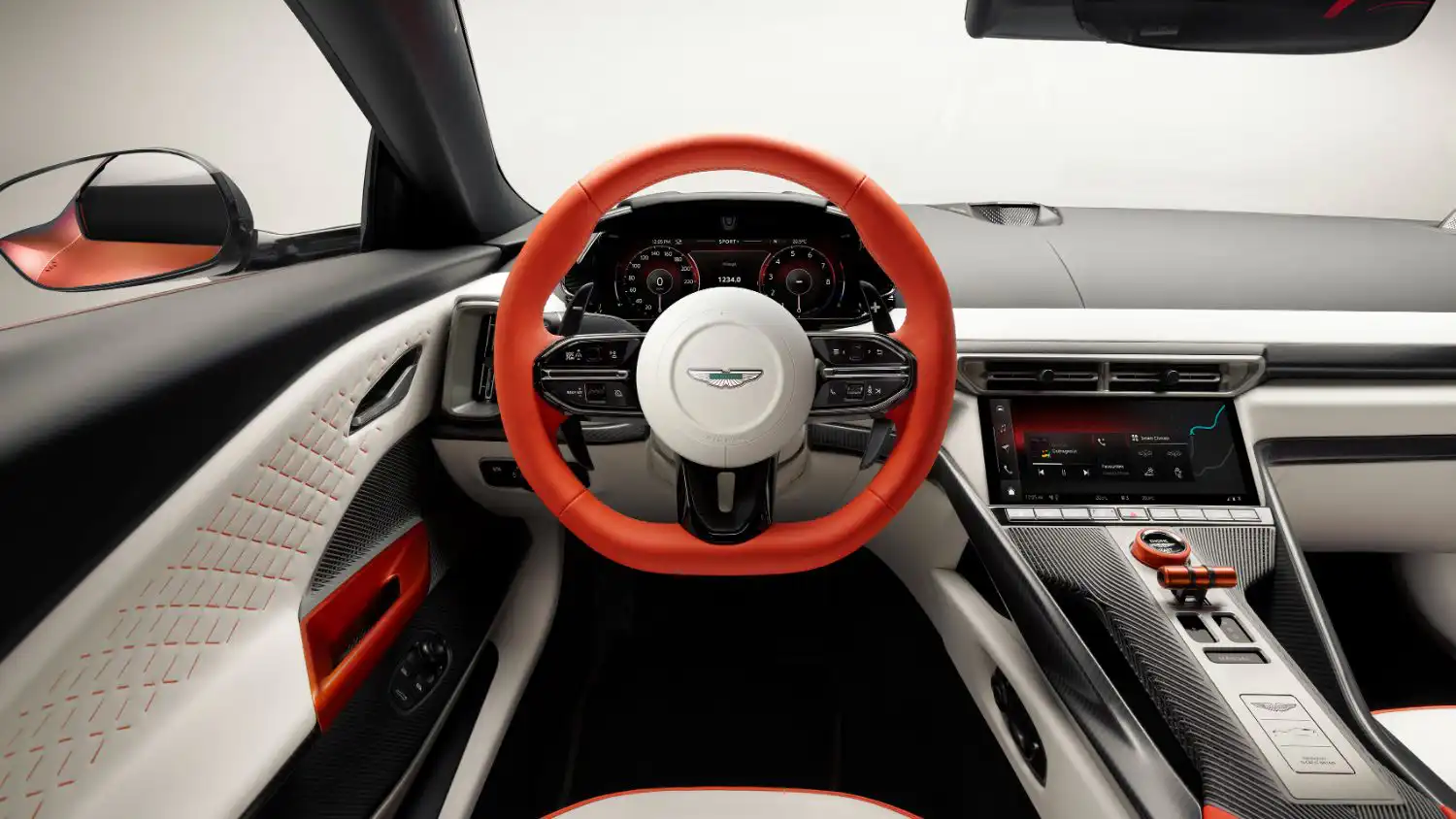 interiér Aston Martin Valen