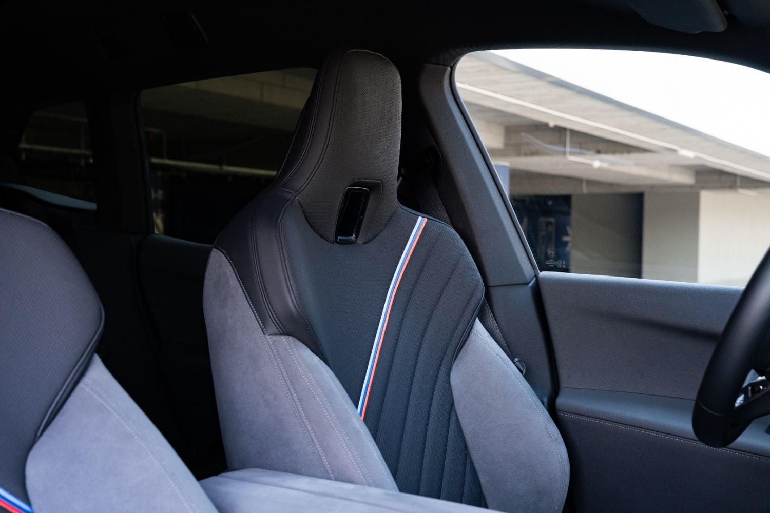 sedadlo vodiča v BMW iX 60 xDrive