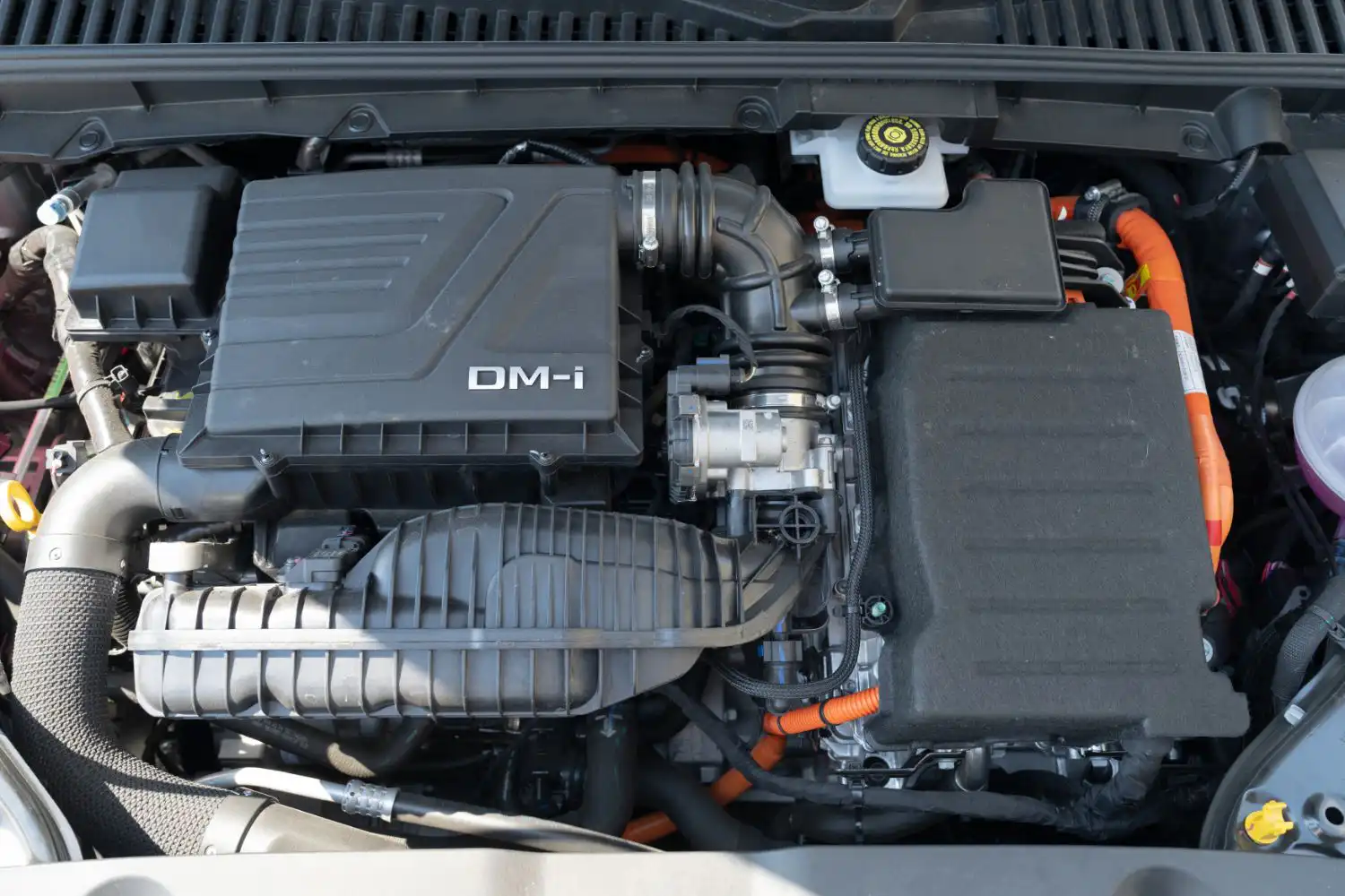 plug-in hybridný systém BYD DM-i
