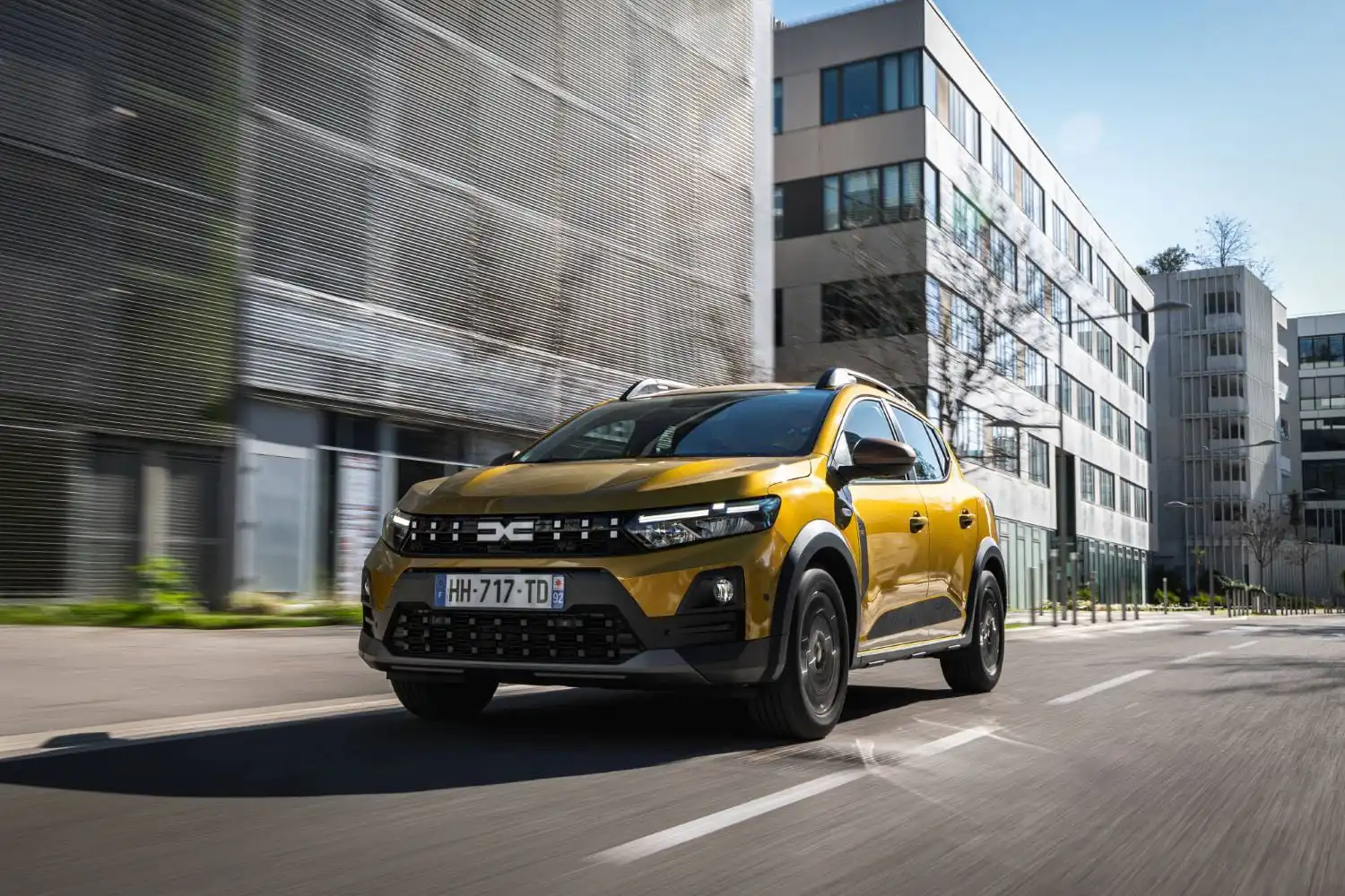 Dacia Sandero Stepway hybrid 155