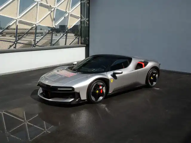 FERRARI_CZ26_20260814_PIC_06_28dc70f3-58d1-4483-a596-df64a94a94a2