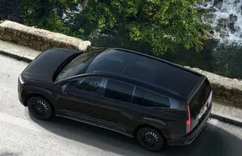 Hyundai IONIQ 9 stavil na čiernu. Black Ink je nový vrchol ponuky Hyundai IONIQ 9 Black Ink