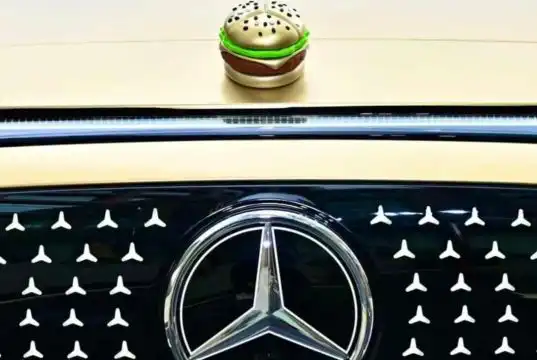 logo Mercedes-Benz