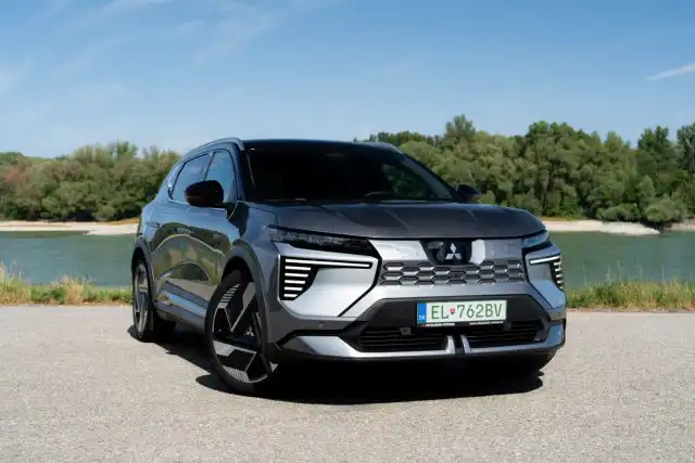 Mitsubishi_Eclipse_Cross (3) Mitsubishi Eclipse Cross