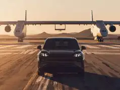 Stabilitu Cayenne overilo Porsche kurióznym experimentom s najväčším lietadlom na svete Porsche Cayenne