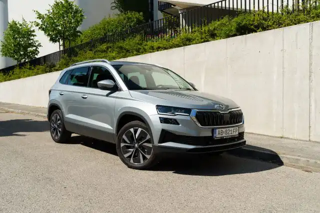 Škoda Karoq TSI-15