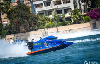 Aj Slovensko má svojho Verstappena. Slovák je dvojnásobným majstrom sveta vo formule na vode