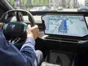 Už sa nestane, že zle odbočíte. Navigácia BMW „vidí“ premávku