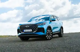 Manažéri automobiliek panikária, čínske značky dosiahli v Európe trhový podiel 14,6 % Chery Tiggo 8