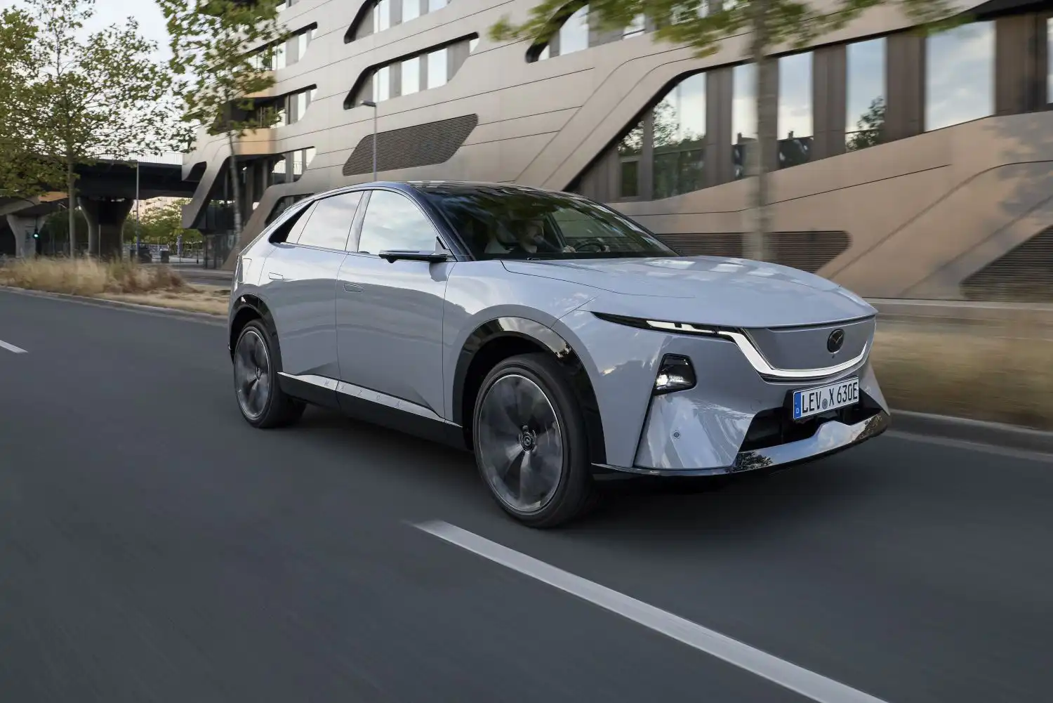 Mazda CX-6e