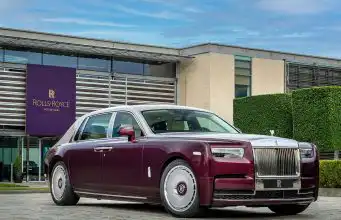 Manželke daroval Rolls-Royce, aký nemá nikto. Interiér zdobí vzácna mušľa
