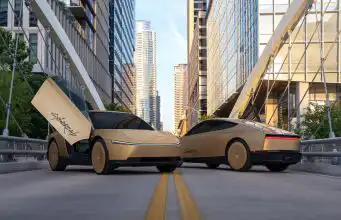 Nastúpili by ste? Tesla začala voziť ľudí taxíkom bez volantu a pedálov Tesla Cybercab