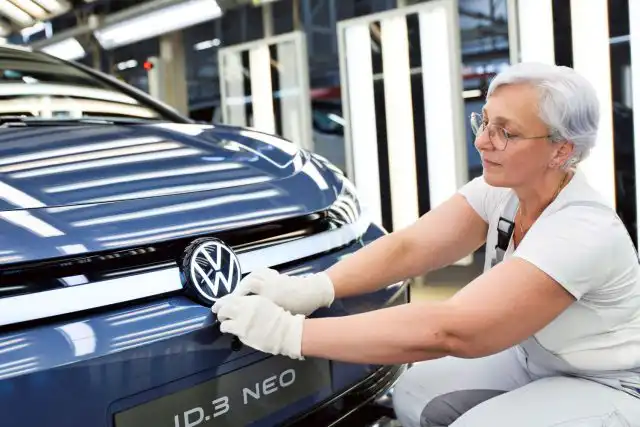 Volkswagen_výroba_1 výroba vozidla značky Volkswagen