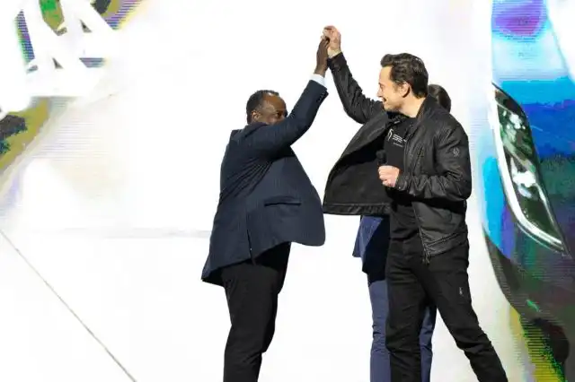Elon_Musk Elon Musk
