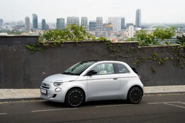 Fiat_500_Cabrio (1) Fiat 500 Cabrio