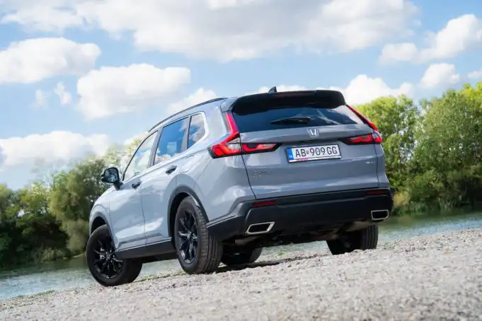 Najlepšie jazdiace rodinné SUV? Toto by sme si kúpili aj za vlastné Honda CR-V