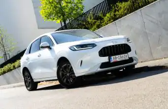 Šetrí benzín, nie radosťou z jazdy. SUV nemusí byť nuda, ale TOTO nám liezlo na nervy Honda ZR-V