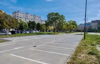 Bratislava otvorila na Janíkovom dvore nové P+R parkovisko P+R parkovisko Janíkov dvor