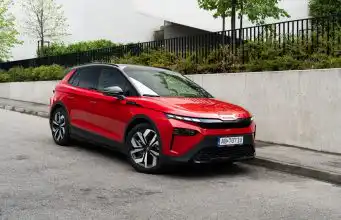 Elroq dostal lacnejšiu LFP batériu. Vyskúšali sme, koľko prejde zo 100 na 0 % Škoda Elroq 60 Sportline