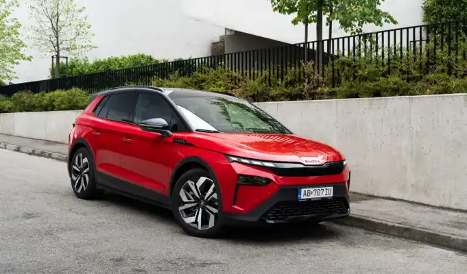 Elroq dostal lacnejšiu LFP batériu. Vyskúšali sme, koľko prejde zo 100 na 0 % Škoda Elroq 60 Sportline