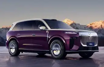 Utajená premiéra nitrianskeho autosalónu odhalená, toto auto ohúri Slovákov Voyah Taishan