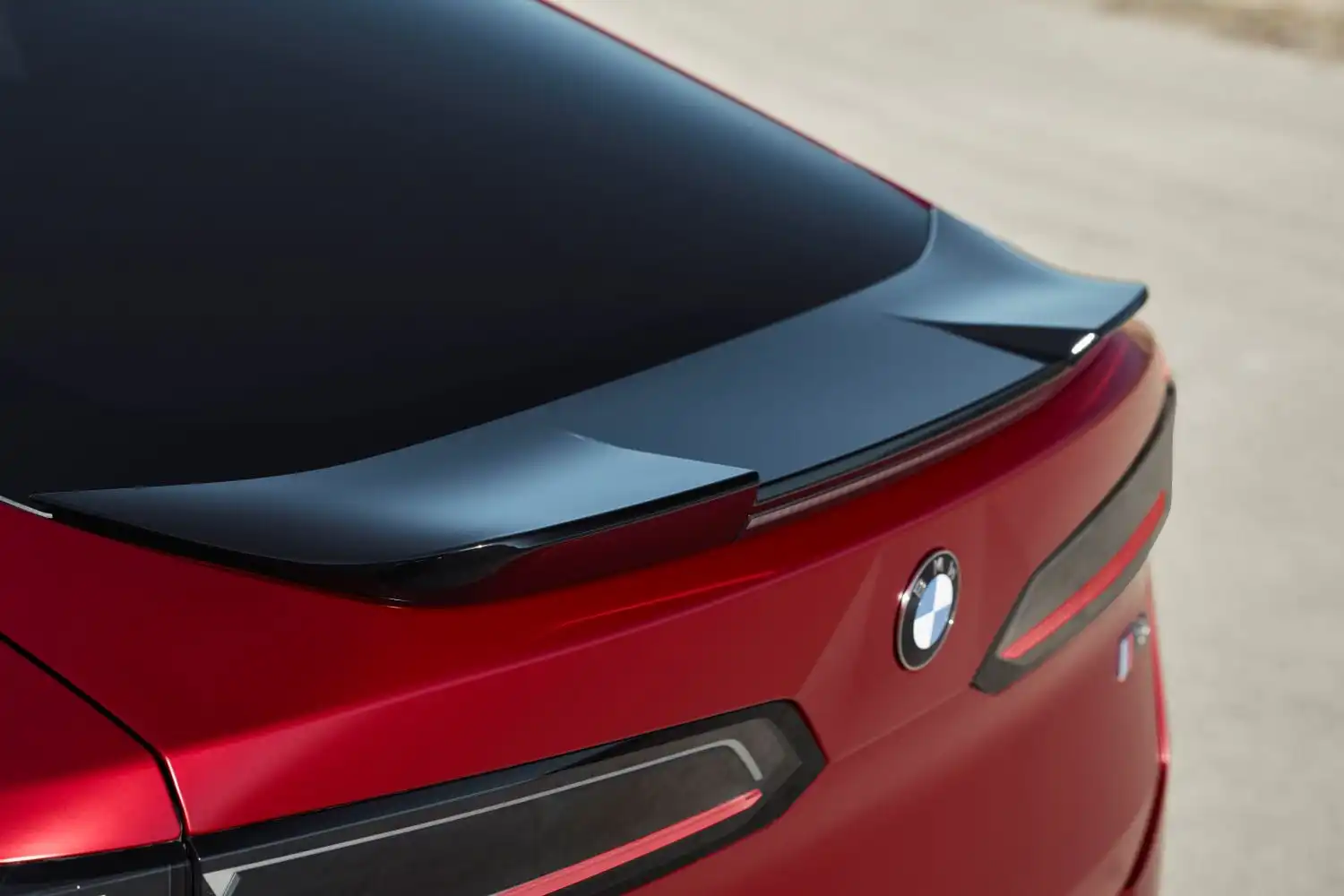 BMW iX4
