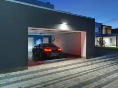 Parkujete auto v garáži? Skontrolujte jednu vec, štát začína rozdávať pokuty