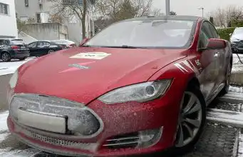 Nezničiteľná Tesla? Táto má za sebou 3 milióny km a stále jazdí