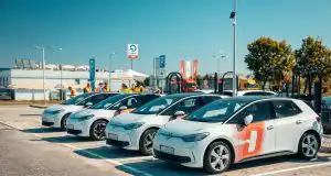 Mýtus o vybitej batérii uprostred diaľnice zhasína. Nabíjačky rastú rýchlejšie než pribúdajú elektromobily nabíjanie ZSE Drive